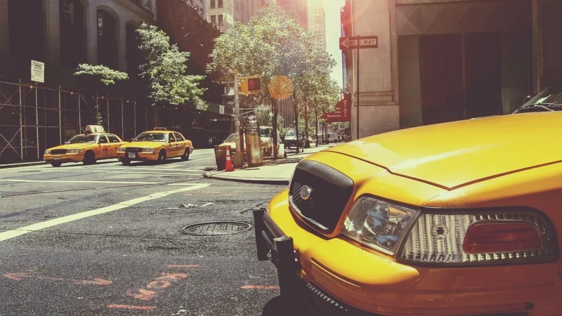 Wynajem taxi z OC sprawcy – komfort i pewność podróży